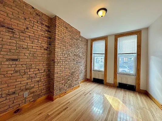 Rented by Pear NYC LLC | media 6