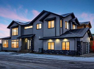 528 W 30th Ave NE, Calgary, AB T2E2E3