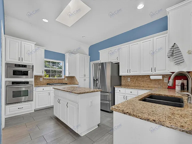 2061 Le Mans Dr — Photo 11