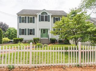 40 Farm Dr, Cumberland, RI 02864