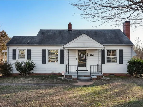 316 Sunrise Ave, Asheboro, NC 27203