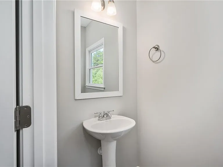2826 Laurel Ridge Cir — Photo 13