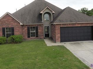 6632 Oaks Edge Dr, Zachary, LA 70791