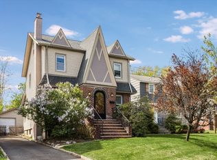 81 Boyden Ave, Maplewood Twp., NJ 07040