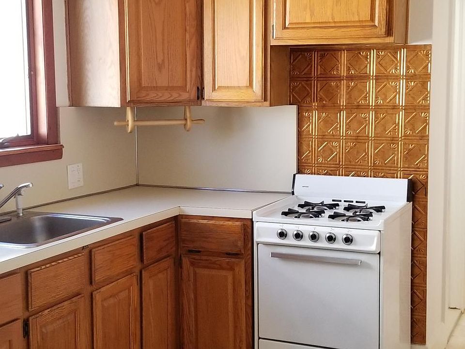 1st image of 52 Ardmore Ave