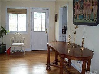 1st image of 8 Hilaire Dr