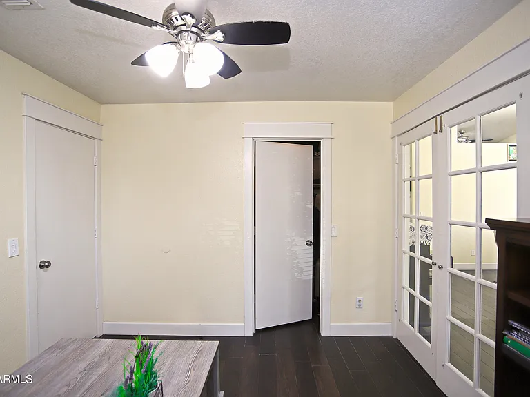 1317 E San Angelo Ave — Photo 14