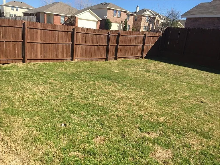 6812 Valley Creek Dr — Photo 21