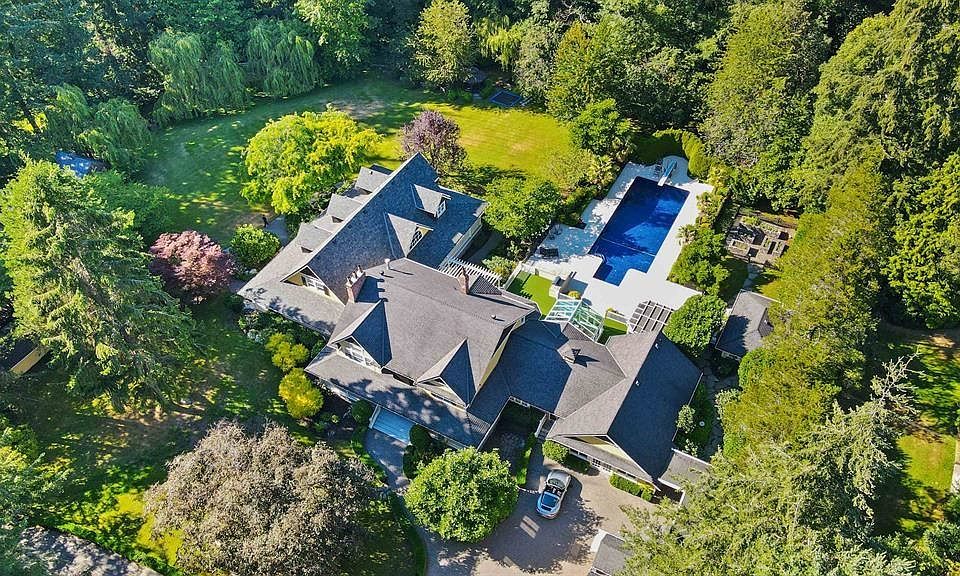 1st image of 13685 30th Ave