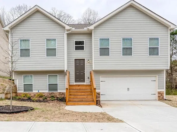 109 Village Pl, Newnan, GA 30265