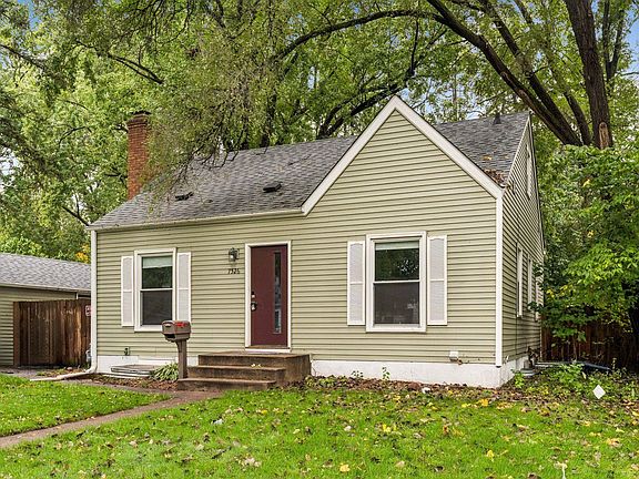 2nd image of 7526 3rd Ave S