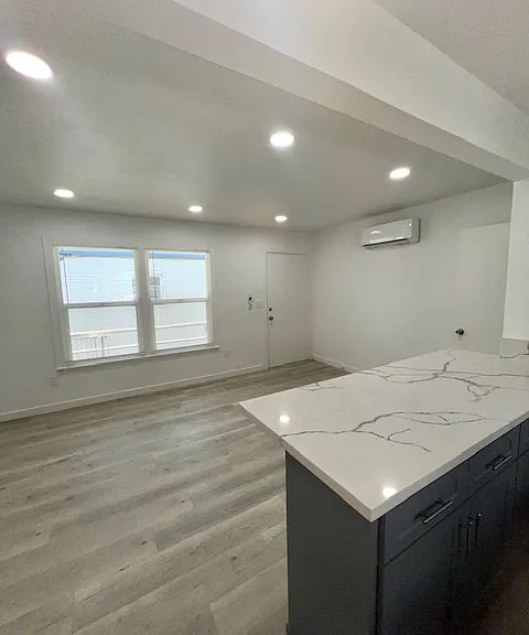 5219 E Ocean Blvd #7 — Photo 3