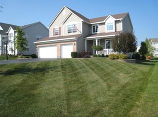 1829 Prairie Ridge Cir, Lindenhurst, IL 60046