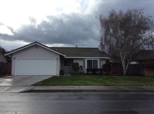731 Spring Dr, Hollister, CA 95023