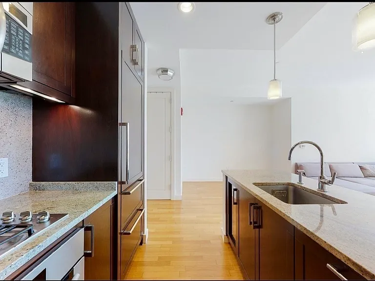 400 Stuart St #18G — Photo 6