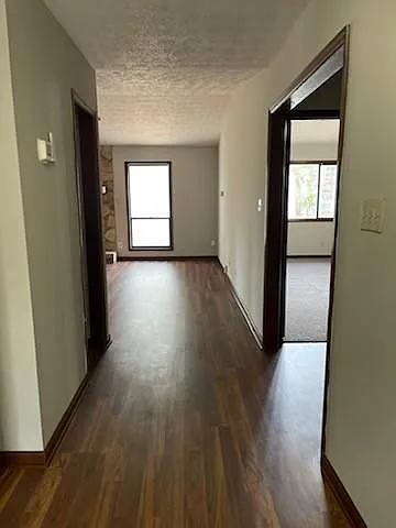 3 bed, 1700 sqft, $1,700 — Photo 2