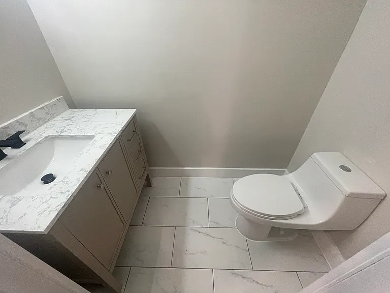 309 W Duffy St #A — Photo 42