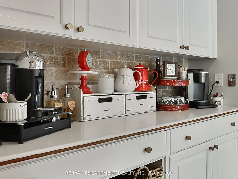 3555 Kingbird Ct — Photo 12