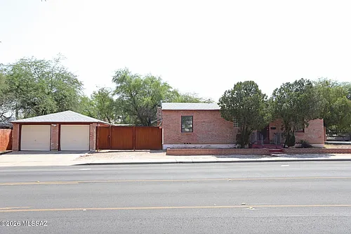 1202 N Tucson Blvd Photo 1 1202 N Tucson Blvd Photo 1