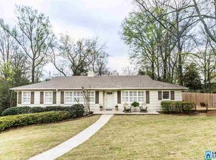 1969 Hickory Rd, Vestavia Hills, AL 35216