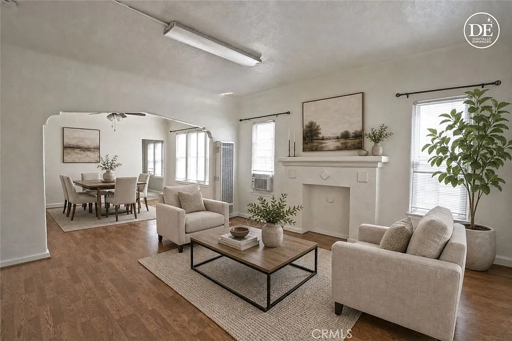 2 bed, 1243 sqft, $2,200 — Photo 4