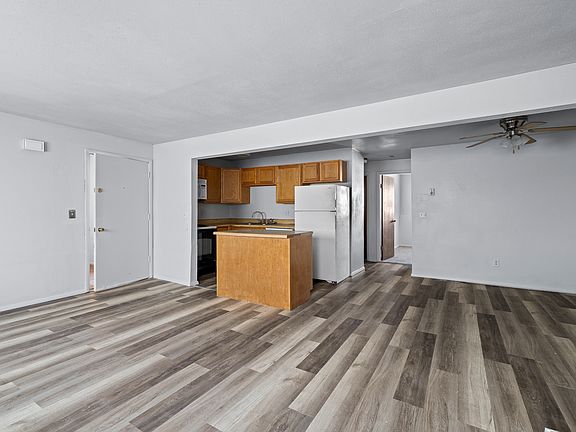 3rd image of 2570 S McKinley St APT 4