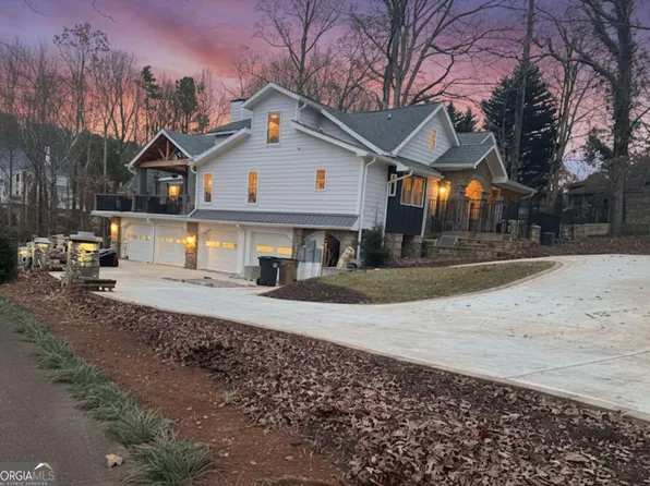 4039 Tall Pine Dr, Marietta, GA 30062