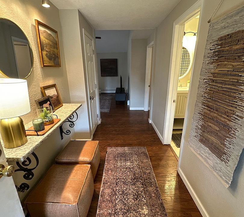 1st image of 2807 1/2 Benton St