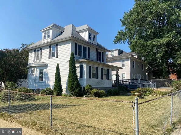 2577 Irving St NE, Washington, DC 20018