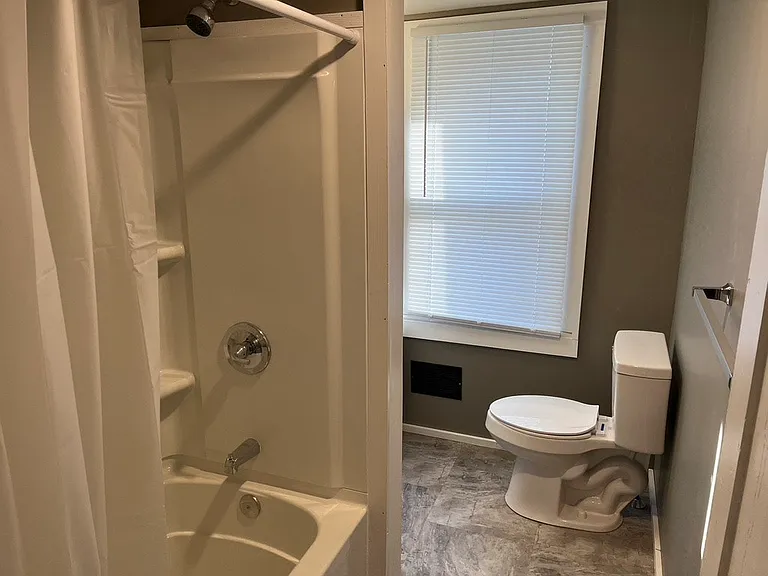 50 Shuler St #52 — Photo 15