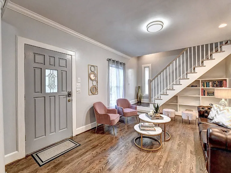 1179 Francis St NW — Photo 4