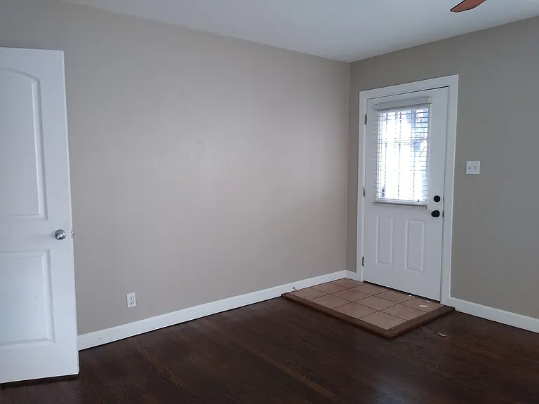 3316 N Adams St — Photo 11