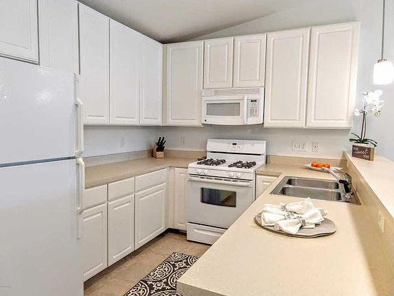 5th image of 2626 Cascade Place Dr SE