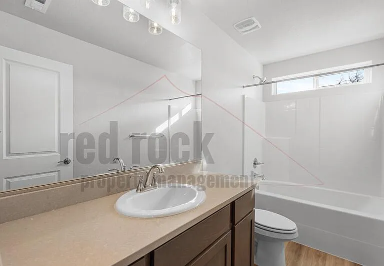 1228 N Tschirley Rd #1 — Photo 22