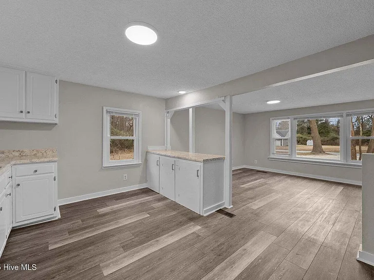 1634 Murrill Hill Rd — Photo 10