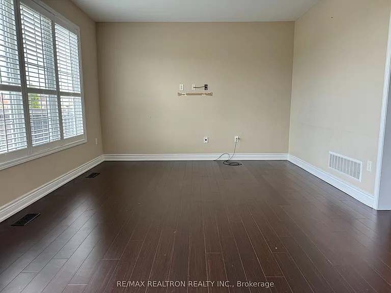 207 Dymott Ave — Photo 9