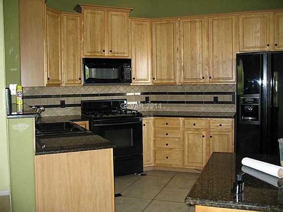 3rd image of 221 Big Horn Dr Unit 3