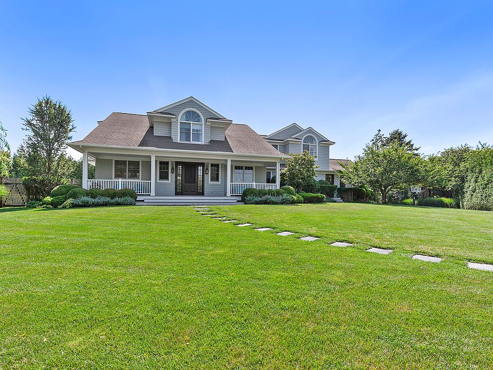 1st image of 3 Halsey Ln