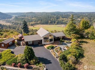212 Dow Ridge Dr N, Eatonville, WA