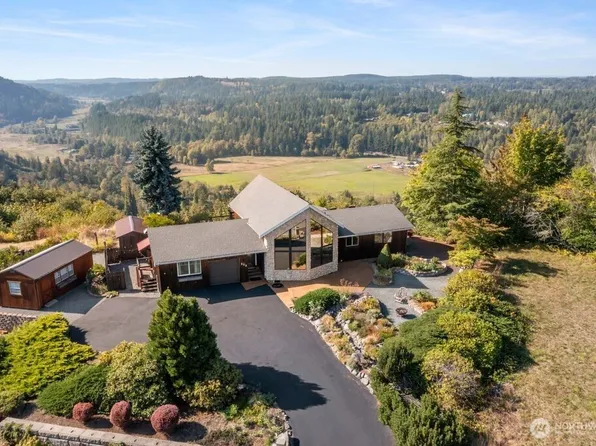 212 Dow Ridge Drive, Eatonville, WA 98328