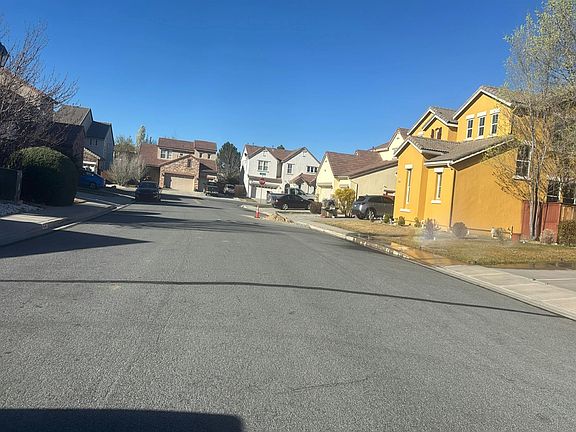 5th image of 6740 Jaquenetta Dr