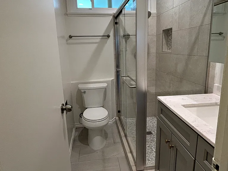 447 Landfair Ave #6 — Photo 2