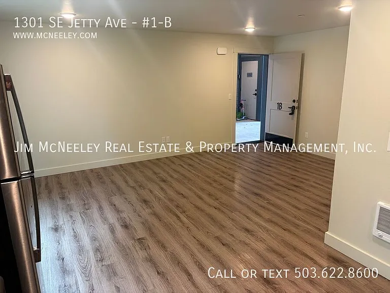 1301 SE Jetty Ave #1-B — Photo 4