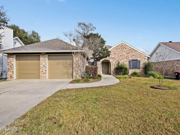 121 Pleasant View Dr, Lafayette, LA 70503