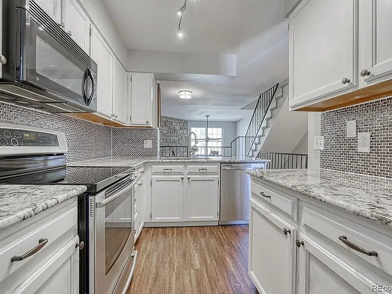 9579 W Cornell Pl — Photo 2