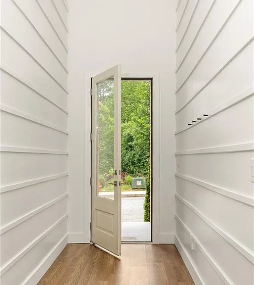 10904 Serenbe Ln — Photo 22