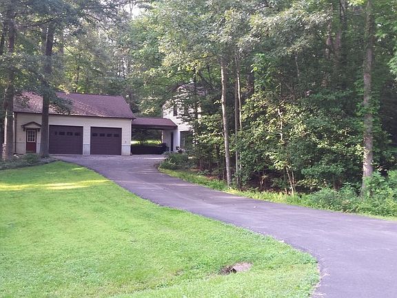 Driveway, Garage & Breezeway