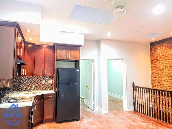 4th image of 690 Halsey St #3