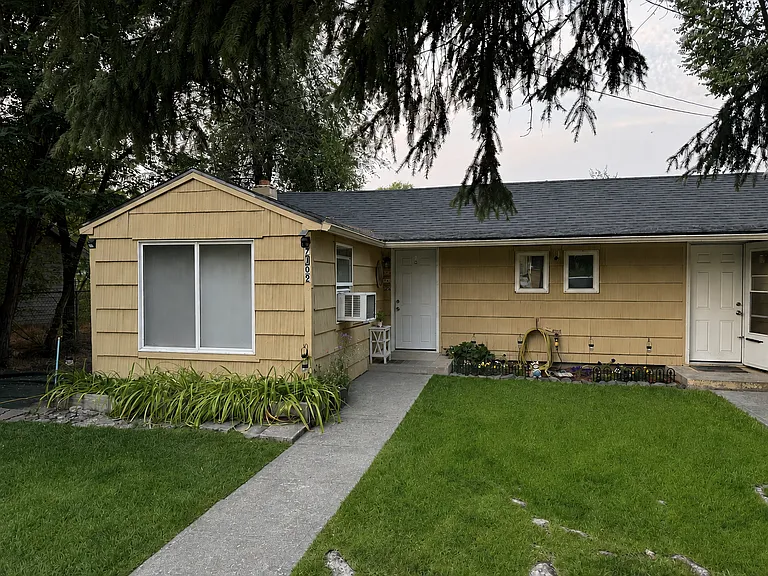 7109 E Mansfield Ave — Photo 3