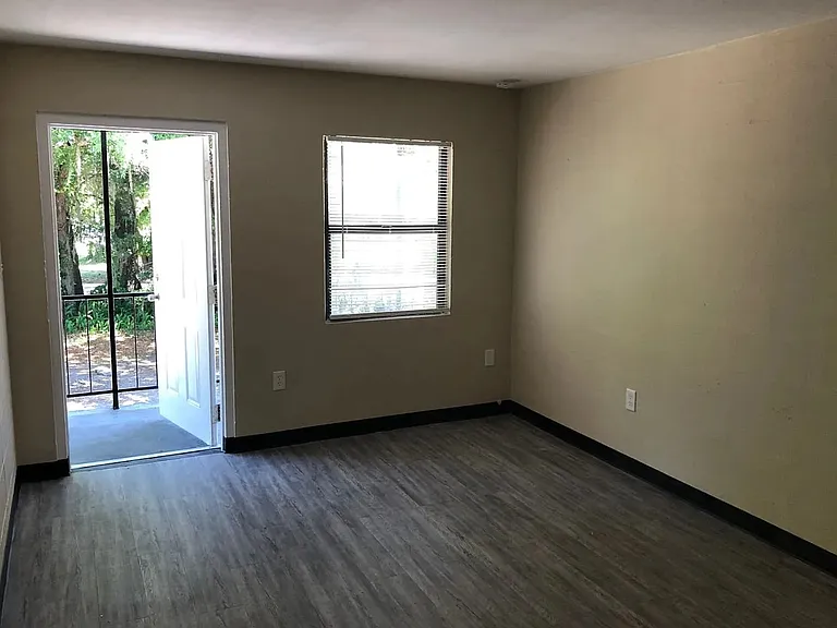 430 Sunset — Photo 18